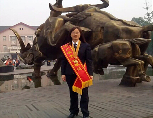 泛泛人做不平庸事——记省劳模庞素秋同道先进事迹