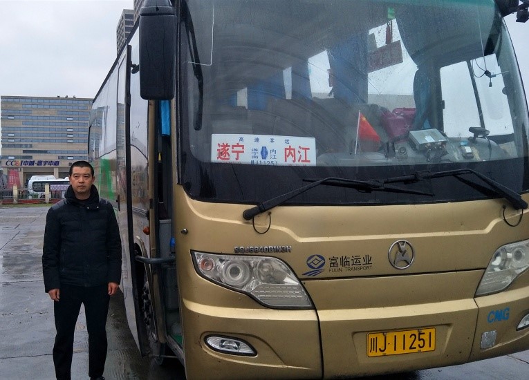 心系安全，百万公里驾驶不言累     情系运输 ，二十余载贡献不言悔