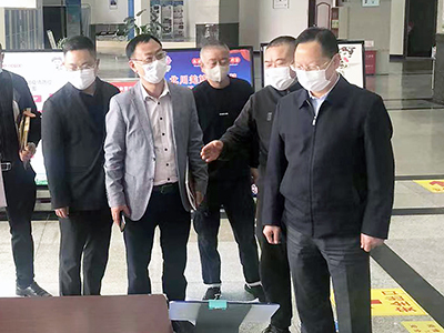 北川县委书记李昊天到羌城客运站督导疫情防控、文化城市创建等工作