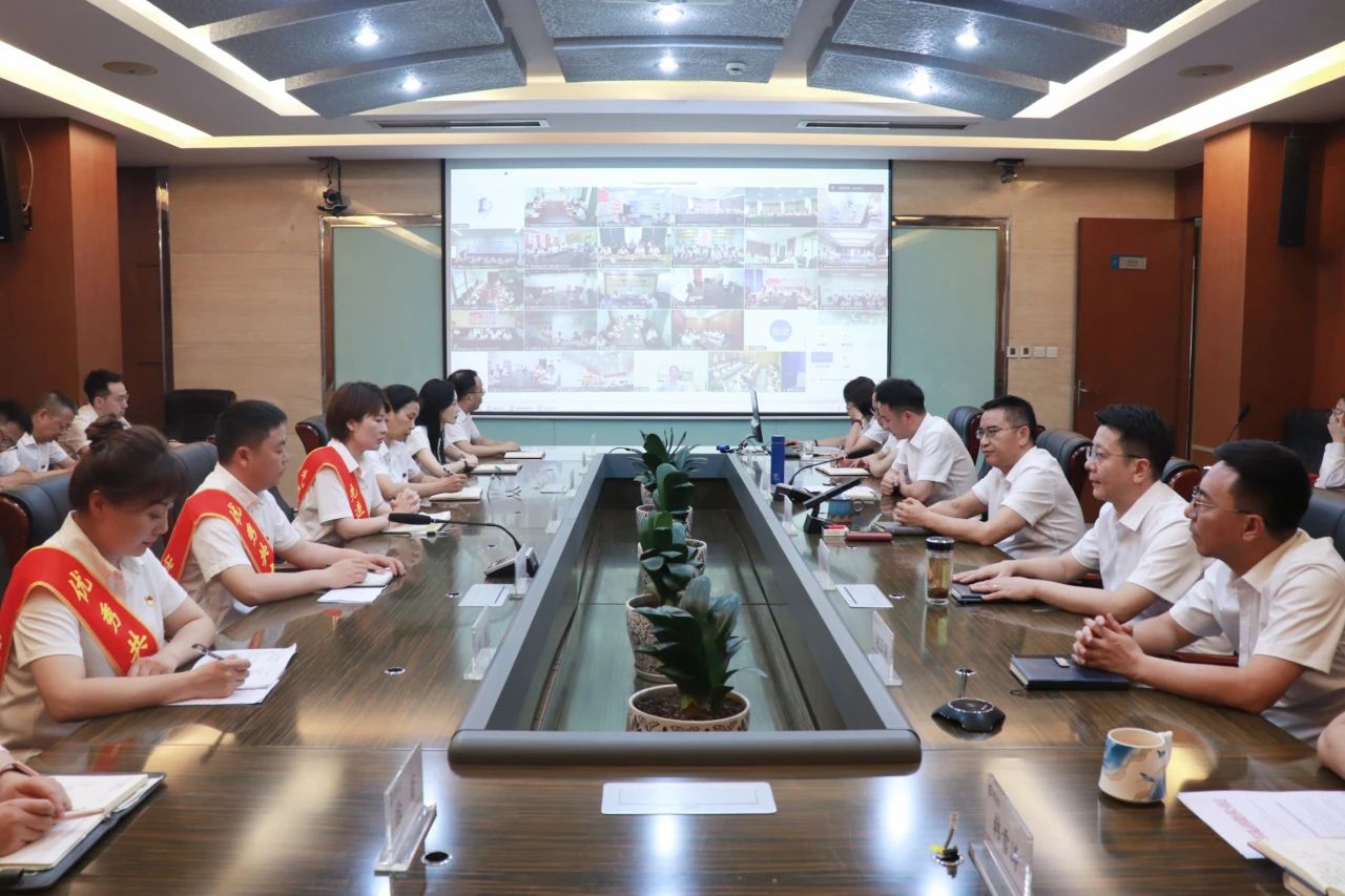 瓦力游戏运业组织召开庆祝中国共产党成立104周年暨“七一”赞美大会